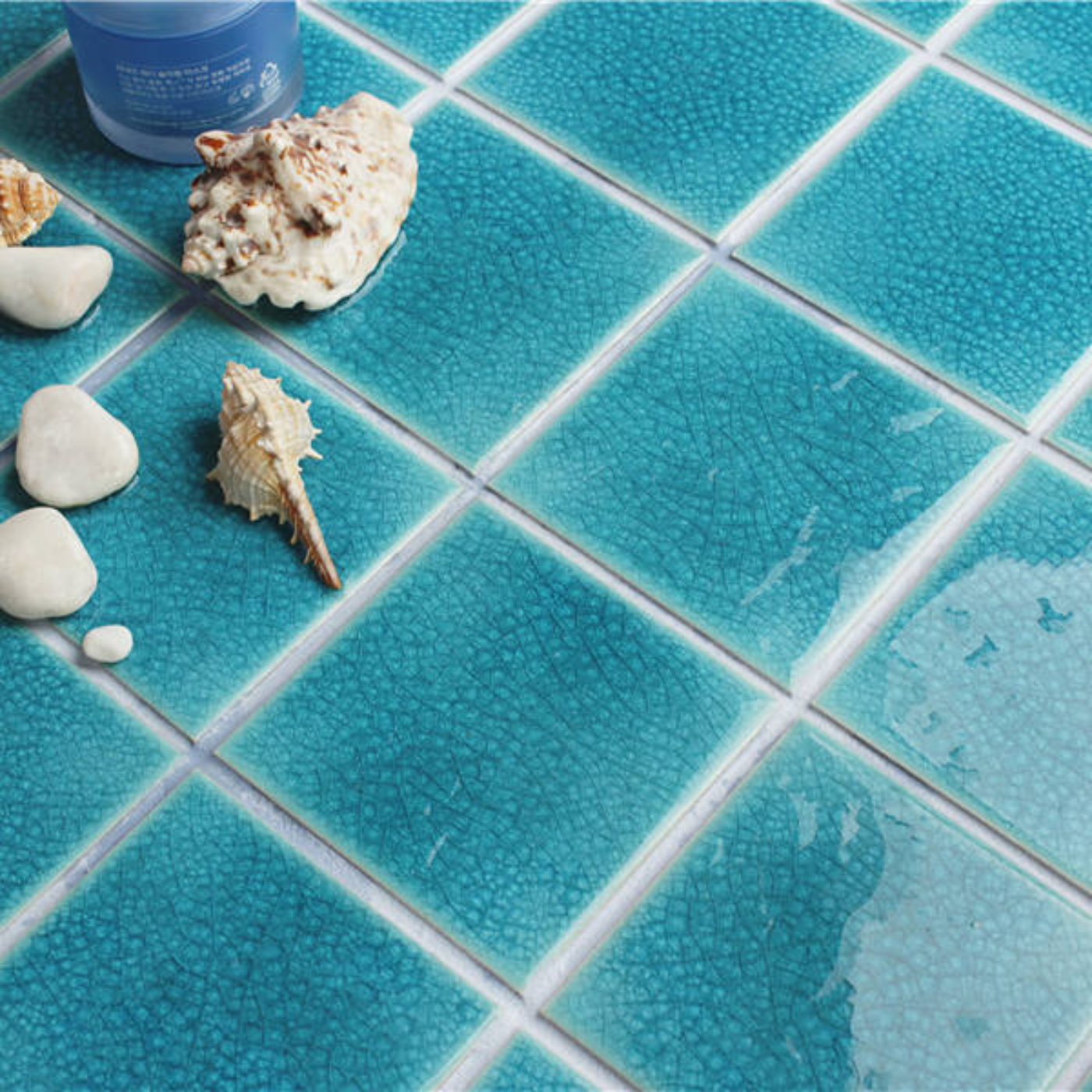 CRACKLING POOL MOSAIC TILES